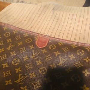 Authentic Louis Vuitton delightful mm